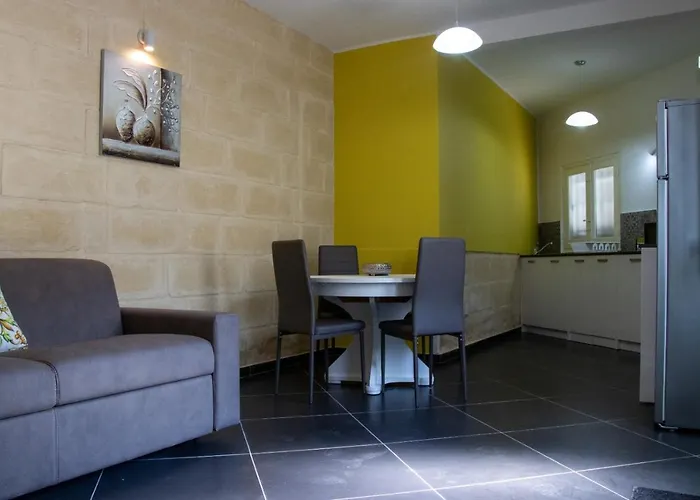 1 Bedroom Maisonette, St Paul'S Bay 139 Triq Aristarku
